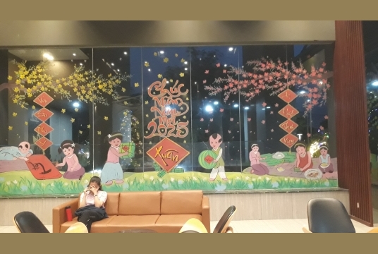 Trang Trí Tranh Kính Tết Mùa Xuân 2025