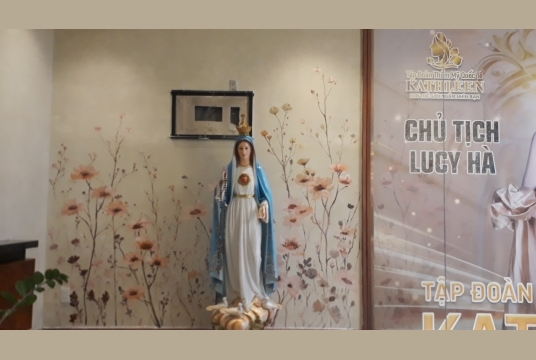 Vẽ Tranh Tường Hoa Lá Nghệ Thuật Trang Trí Mặt Tiền Spa